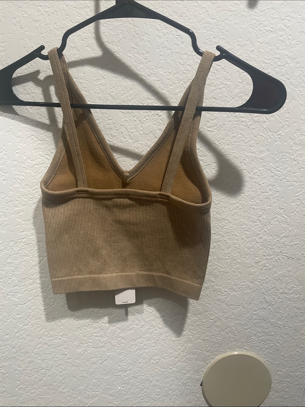 Express Ribbed V-Neck Cropped Tank Top - Tan - Picture 2 of 3